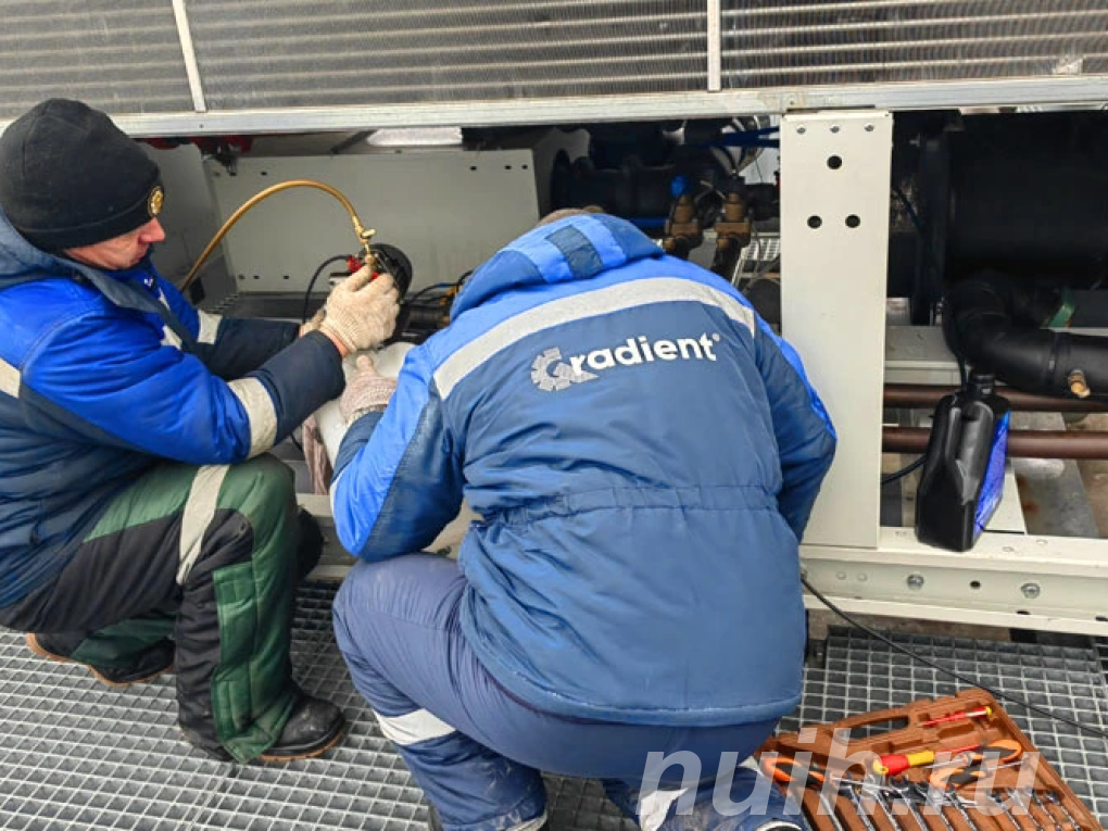 Замена винтового компрессора чиллера под ...,